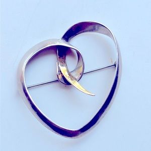 Tiffany & Co 18k gold and silver Paloma Picasso heart pin brooch. Rare.
